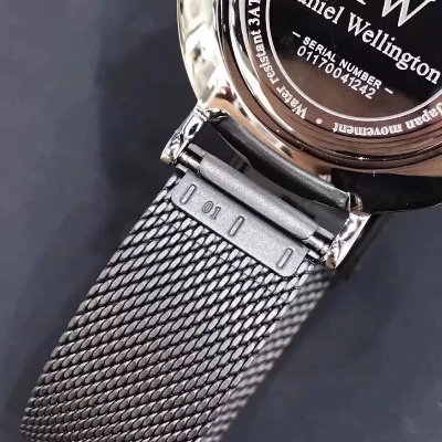 dw手表布带多少钱 探究DW手表的布带价格 价格 手表 布带 手表资讯  第1张