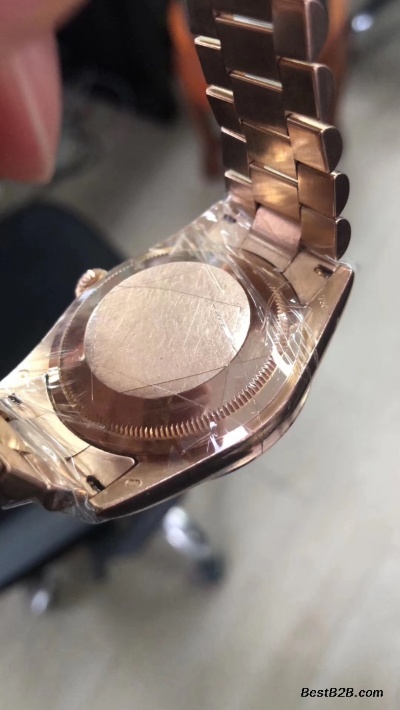 欧米茄金色手表抛光多少钱 了解欧米茄手表抛光维修的价格 型号 维修店 抛光 手表 手表资讯  第1张