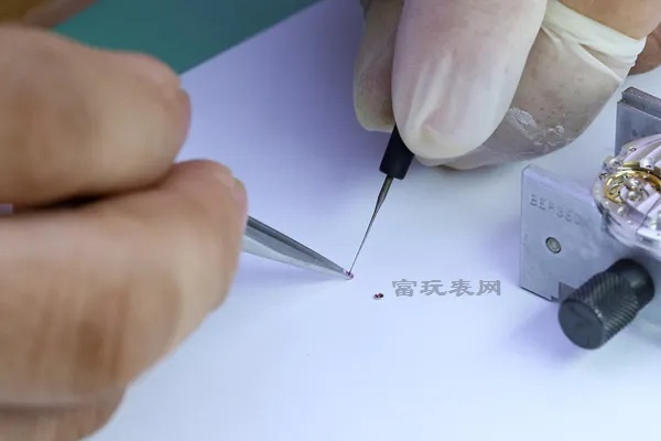 卡地亚手表改锥 手表维修必备工具——卡地亚手表改锥 维修 手表 手表资讯  第1张
