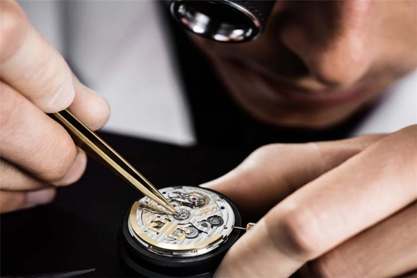 江诗丹顿手表修复点 专业的手表修复服务 客户 修复 手表 手表资讯  第1张