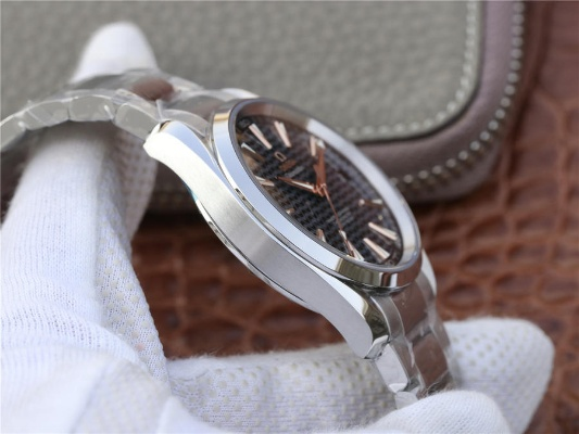 高仿莲花手表再现经典韵味品味独特时尚 年轻人 时尚 莲花 手表 手表资讯 第3张 高仿莲花手表再现经典韵味品味独特时尚 年轻人 时尚 莲花 手表 手表资讯 第3张