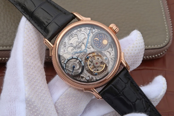 奢华复刻腕表:再现经典时计之美 复刻 腕表 手表资讯 第3张 奢华复刻腕表:再现经典时计之美 复刻 腕表 手表资讯 第3张