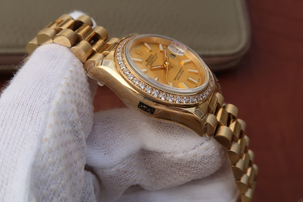 深圳高仿表市场繁荣品质卓越备受追捧 品质 市场 高仿表 手表资讯  第2张