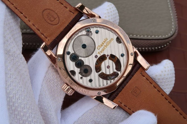 复刻版帕玛强尼手表价格一览经典奢华之选品质卓越不容错过 帕玛强尼 手表 手表资讯 第1张 复刻版帕玛强尼手表价格一览经典奢华之选品质卓越不容错过 帕玛强尼 手表 手表资讯 第1张