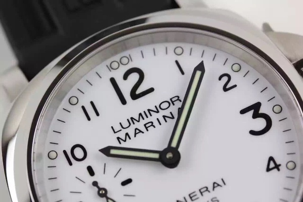 复刻表哪款最真:经典款式高仿真度盘点 表盘 仿真度 复刻表 手表资讯 第3张 复刻表哪款最真:经典款式高仿真度盘点 表盘 仿真度 复刻表 手表资讯 第3张