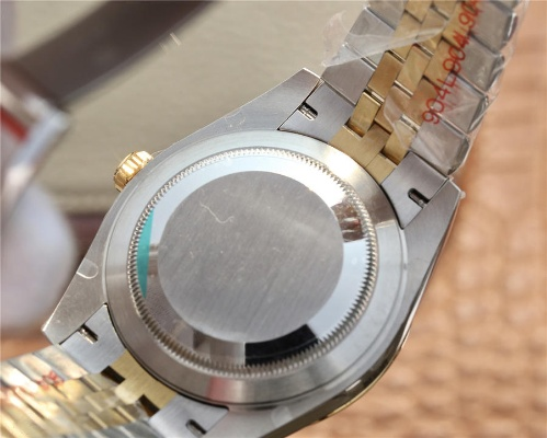 劳力士V11复刻表全新上市高端品质重现经典魅力 腕表 品质 V11 复刻表 手表资讯  第3张