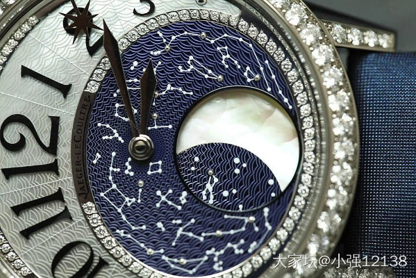 奢华复刻款女表月相功能尽显优雅风采 月相功能 复刻款 女表 手表资讯  第3张