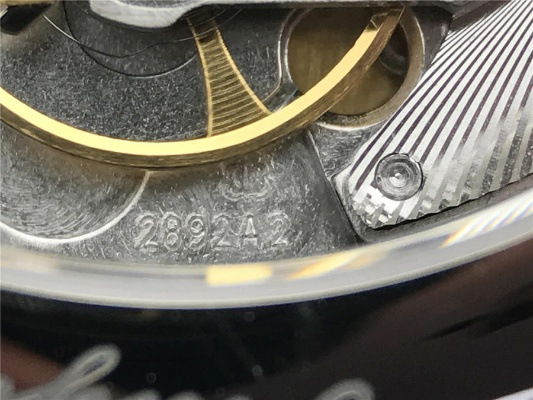 浪琴高仿表机芯:精湛工艺背后的惊人真相 手表资讯 第2张 浪琴高仿表机芯:精湛工艺背后的惊人真相 手表资讯 第2张